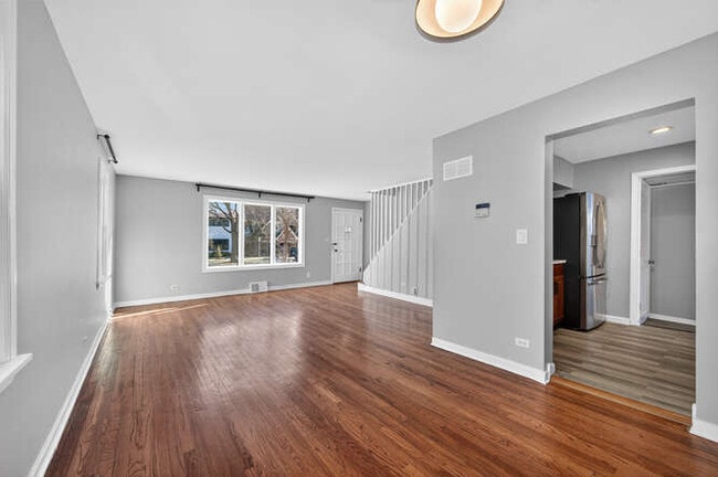 Photo - 4524 Washington St