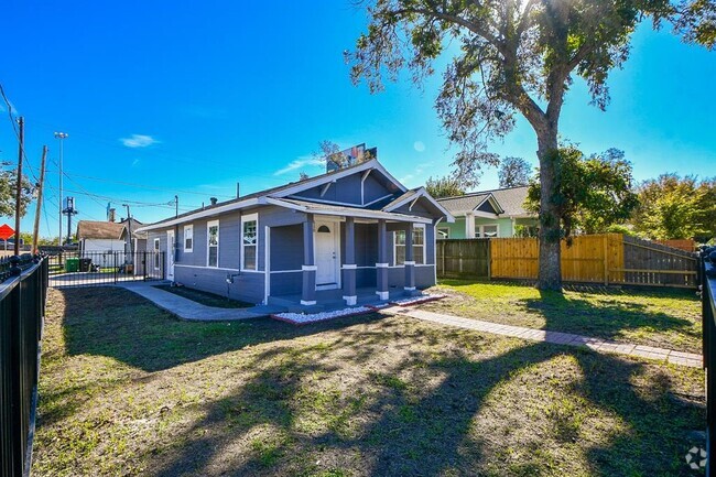 Building Photo - 610 Vincent St Rental