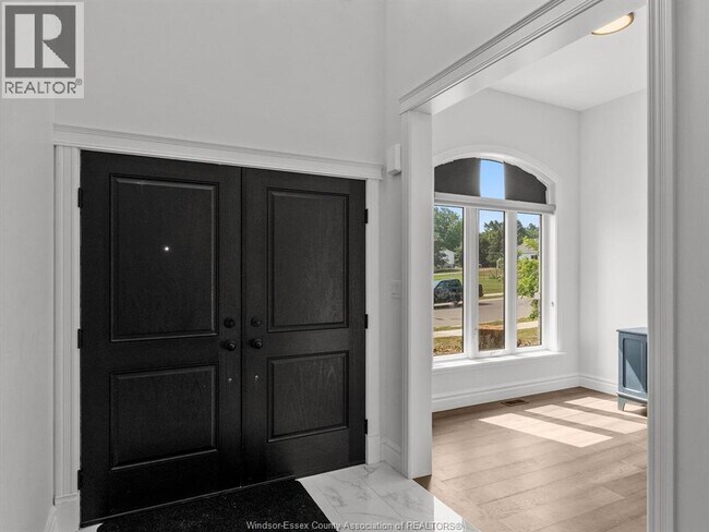 Photo - 93 Belleview Dr