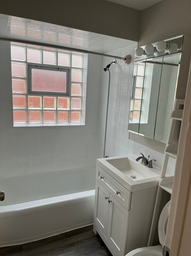 Photo - 2239 S 17th Ave