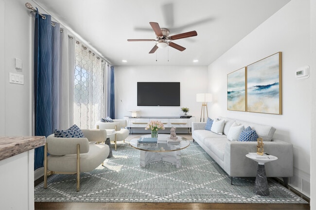 Photo - 251 Hickory St