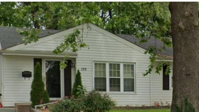 Building Photo - Florissant Home Available Now!