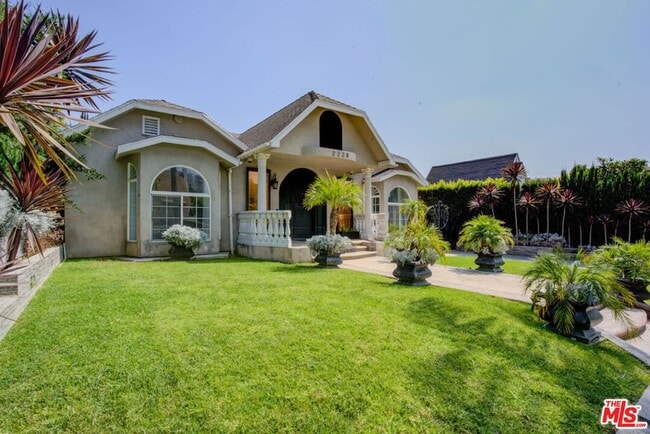 2228 Nella Vista Ave