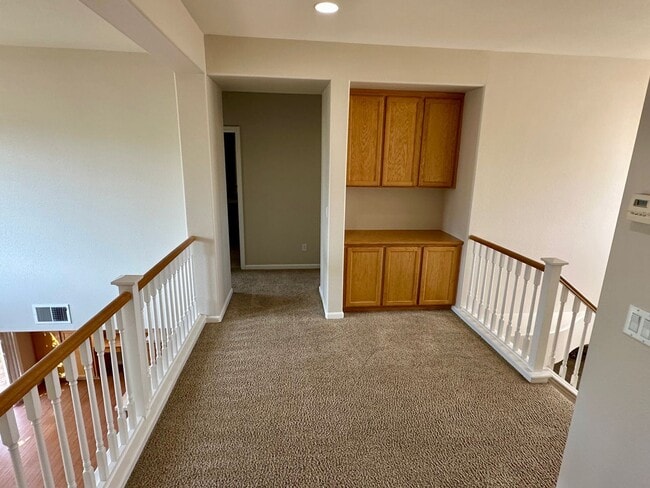 Photo - Move-in Special $500.00 off first months r...