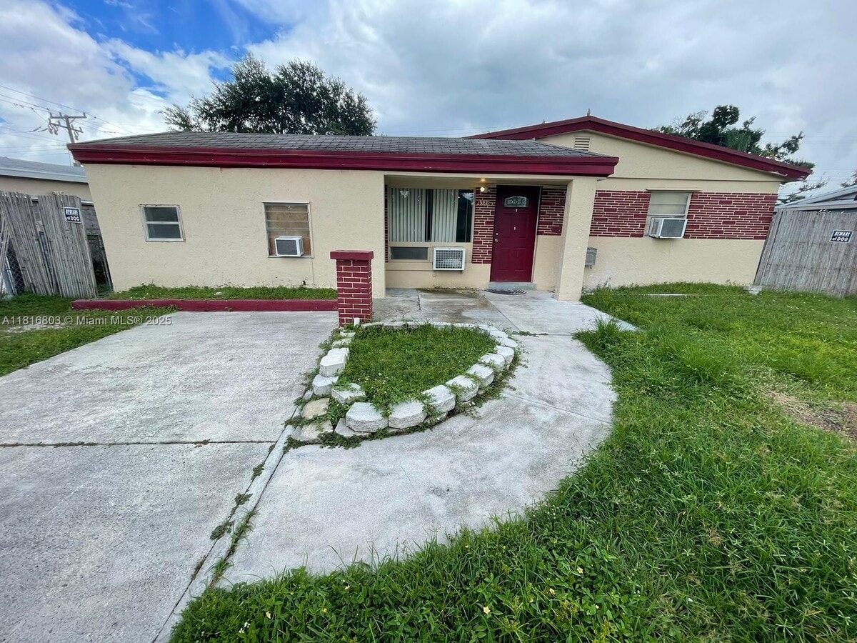 Photo - 4327 SW 50th St House