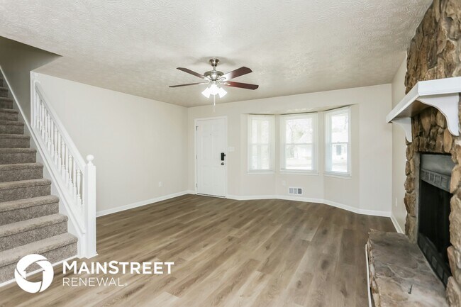 Photo - 570 Knollwood Dr