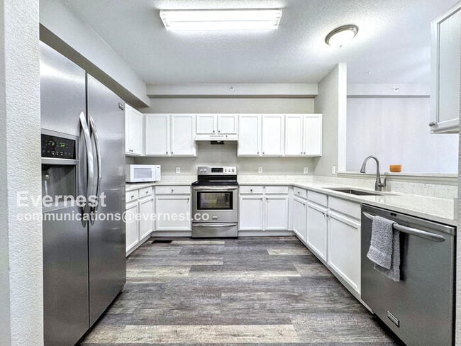 Building Photo - 9758 Laredo St. Rental
