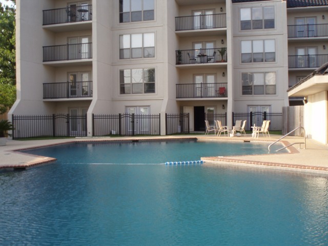 Downtown, gated complex, pool & rec center... - Downtown, gated complex, pool & rec center... Casa