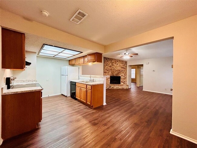 Photo - 9304 Kempler Dr