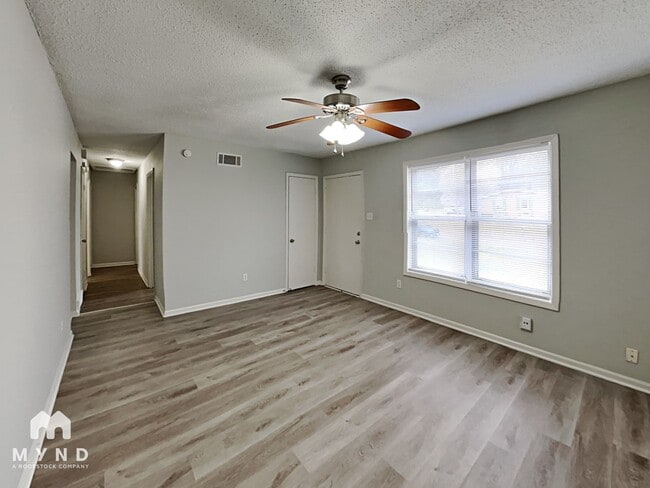 Photo - 2061 Coral Hills Dr