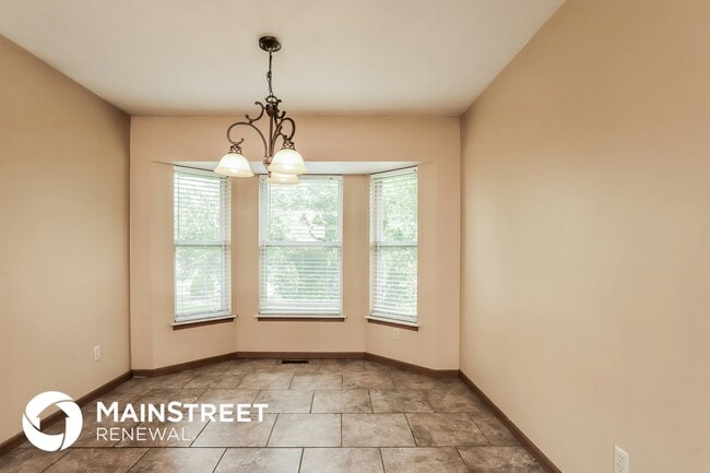 Photo - 447 Slusser Ln