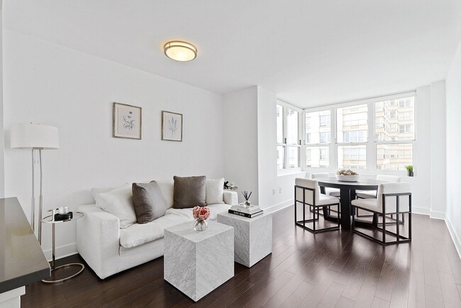 65 Bay Street Apartments
