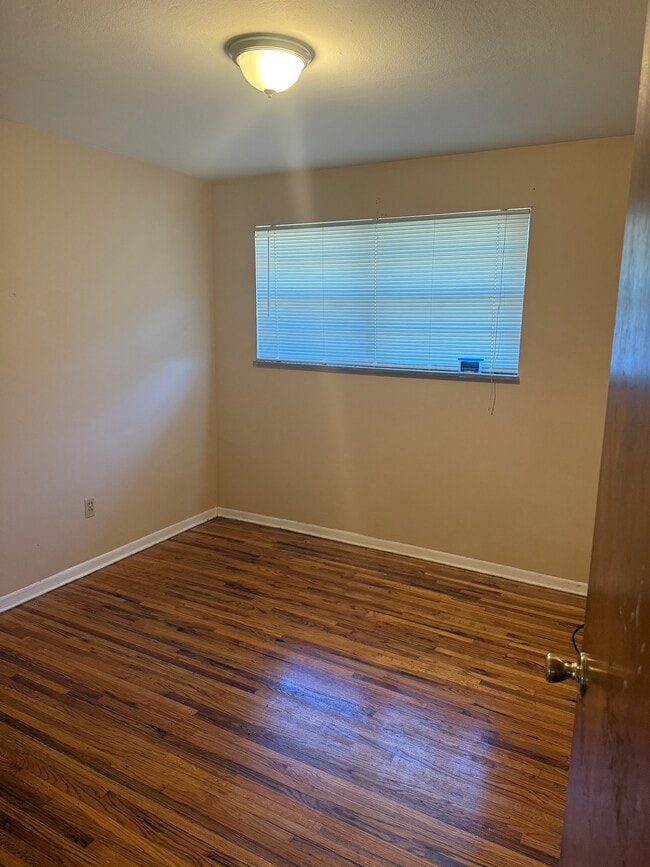 Photo - 9120 Tutwiler Ave