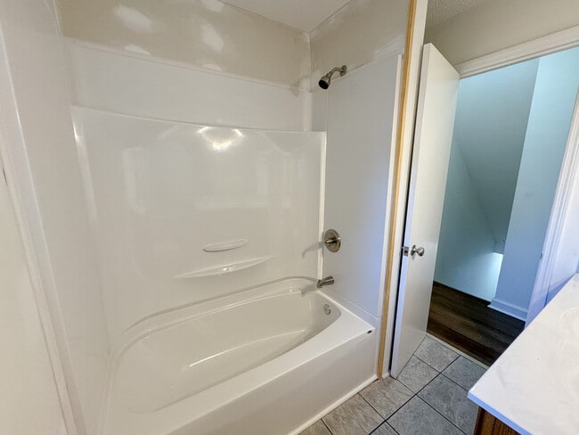 Photo - 113 Ellis Rd