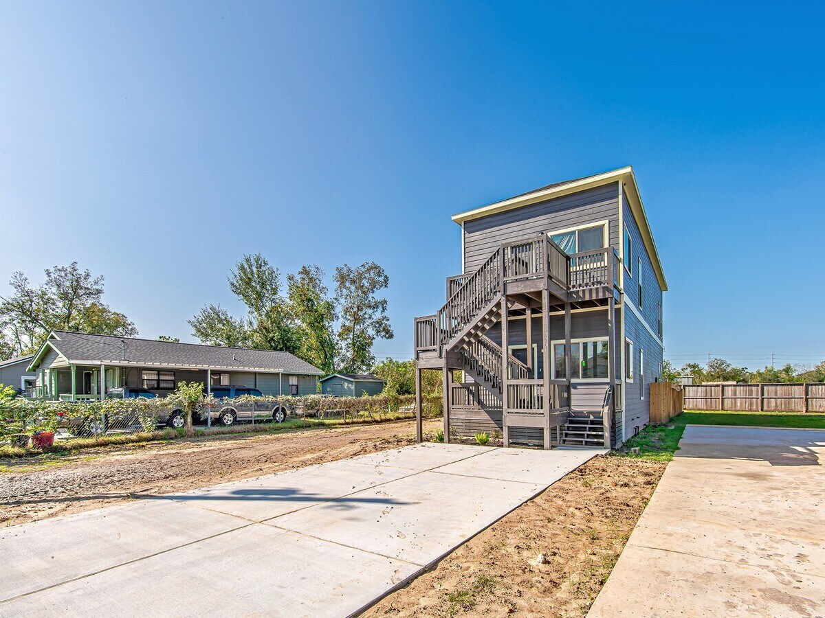 Photo - 8201 Tower St Townhome