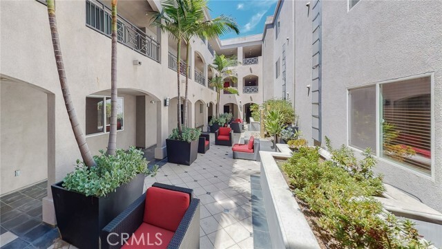 Photo - 4424 Whitsett Ave Unidad 206