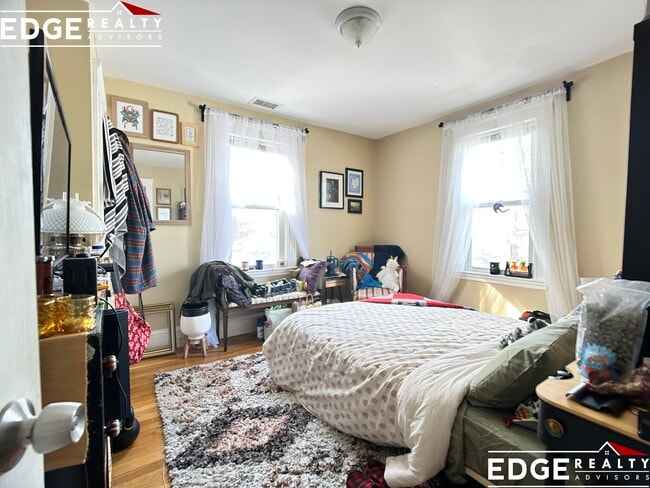 Photo - 27 Bostonia Ave Unidad 2