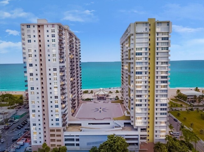Photo - 111 Briny Ave Unidad 1709
