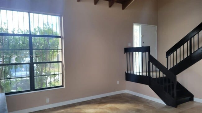 Photo - 914 NW 106th Ave Cir