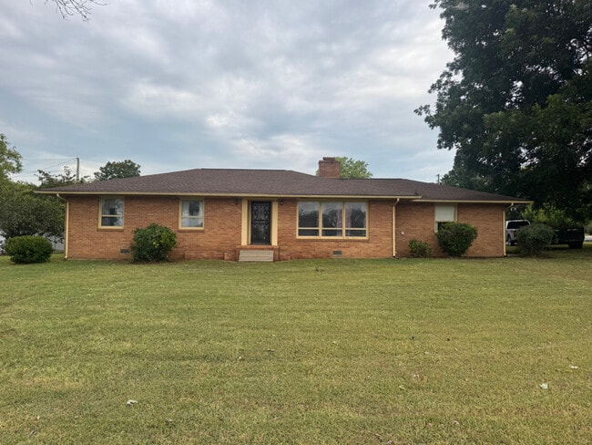 Building Photo - 1409 Nashville Hwy Rental