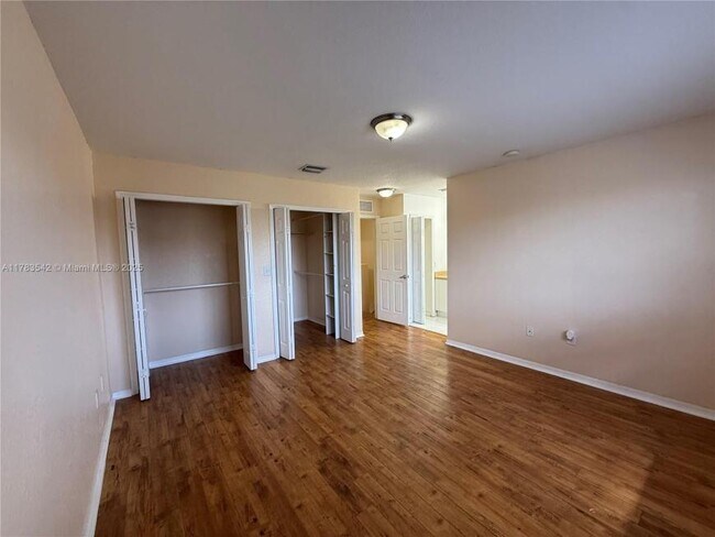 3 bedroom in Miami Gardens FL 33169 - 3 bedroom in Miami Gardens FL 33169 Townhome