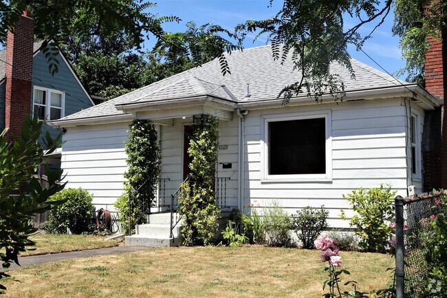 Building Photo - 3/1.5 Bungalow at historic Kenton Park! Rental