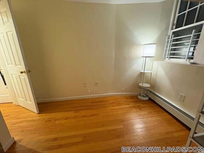 Photo - 28 Phillips St Unidad M