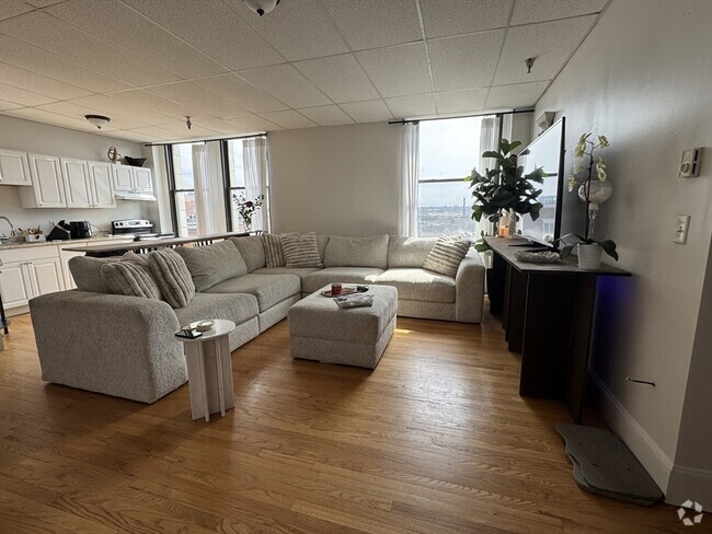 Building Photo - 11 Lawrence St Unit 606 Rental