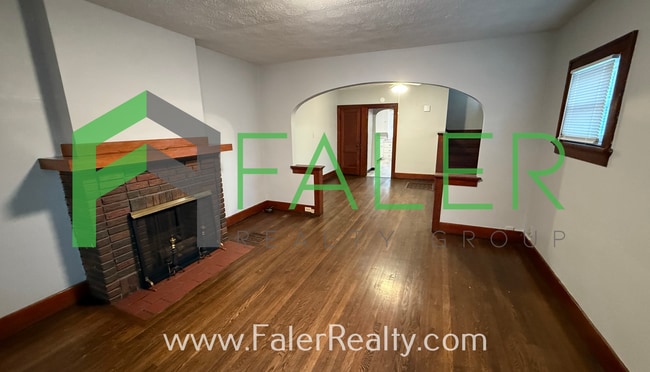 Photo - 1725-1727 Brookline Unit 1725