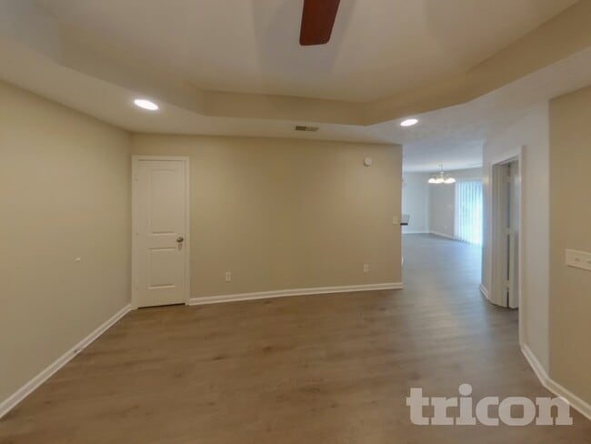 Photo - 605 Silverhill Dr