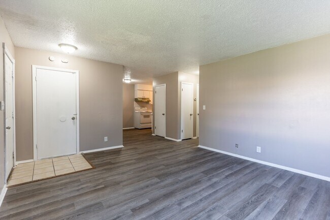 Photo - Tulsa Duplex Unit 6309 S Owasso Ave