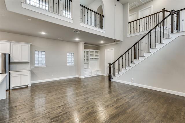 Photo - 7304 Van Tuyl Pkwy