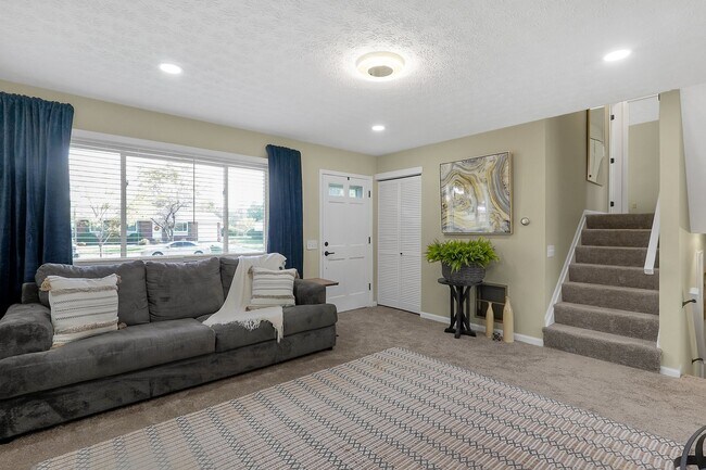 Casa de 4 habitaciones totalmente amueblada - 191 Murnane St