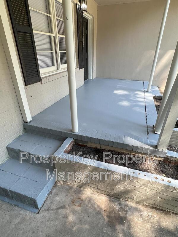 Photo - 905 Wright Dr