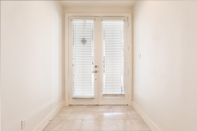 Photo - 4706 Austin St