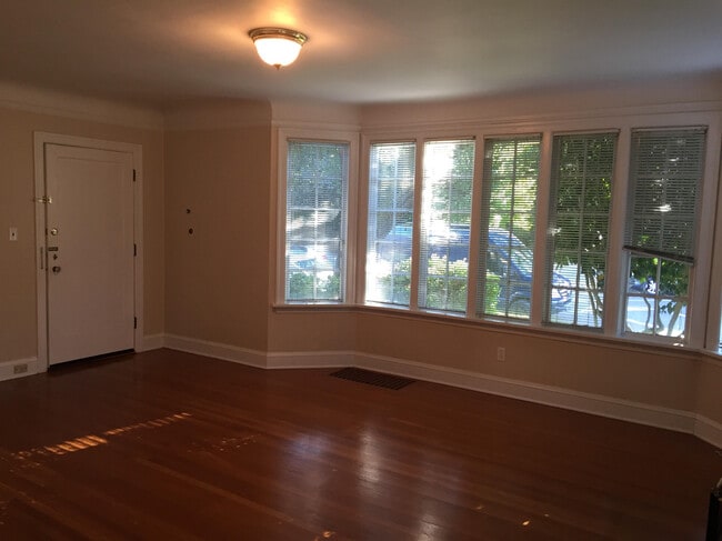 Photo - 2420 NE 15th Ave Unidad 4