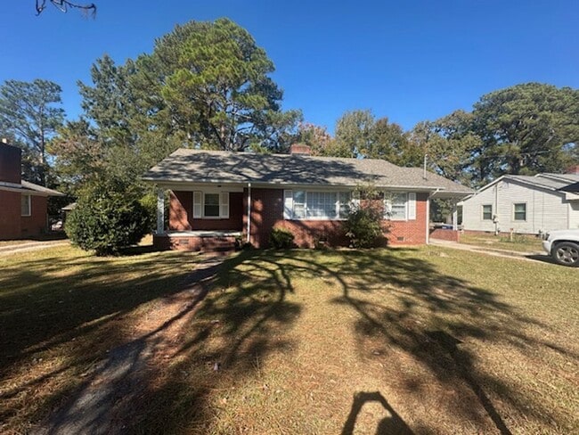 Building Photo - 705 Parrott Ave