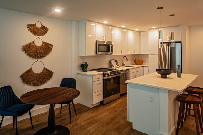 Photo - Ascent at Metropolitan Naples