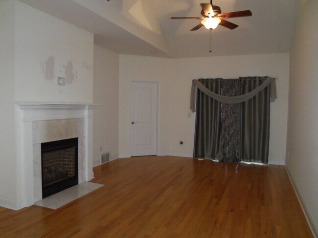 Photo - 2029 Rosedale Way