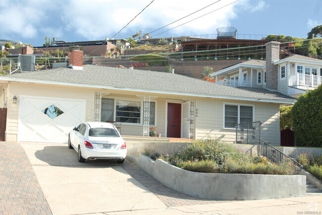Building Photo - 846 Forward St Rental