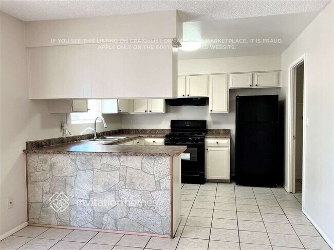 Photo - 7121 W North Ln