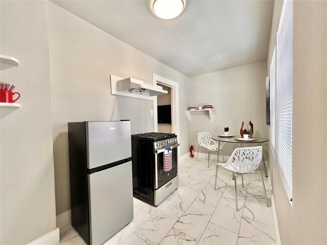 Photo - 5224 Leeland St Unit A