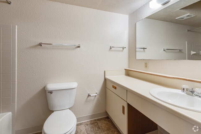 Arbor Lakes Apartments