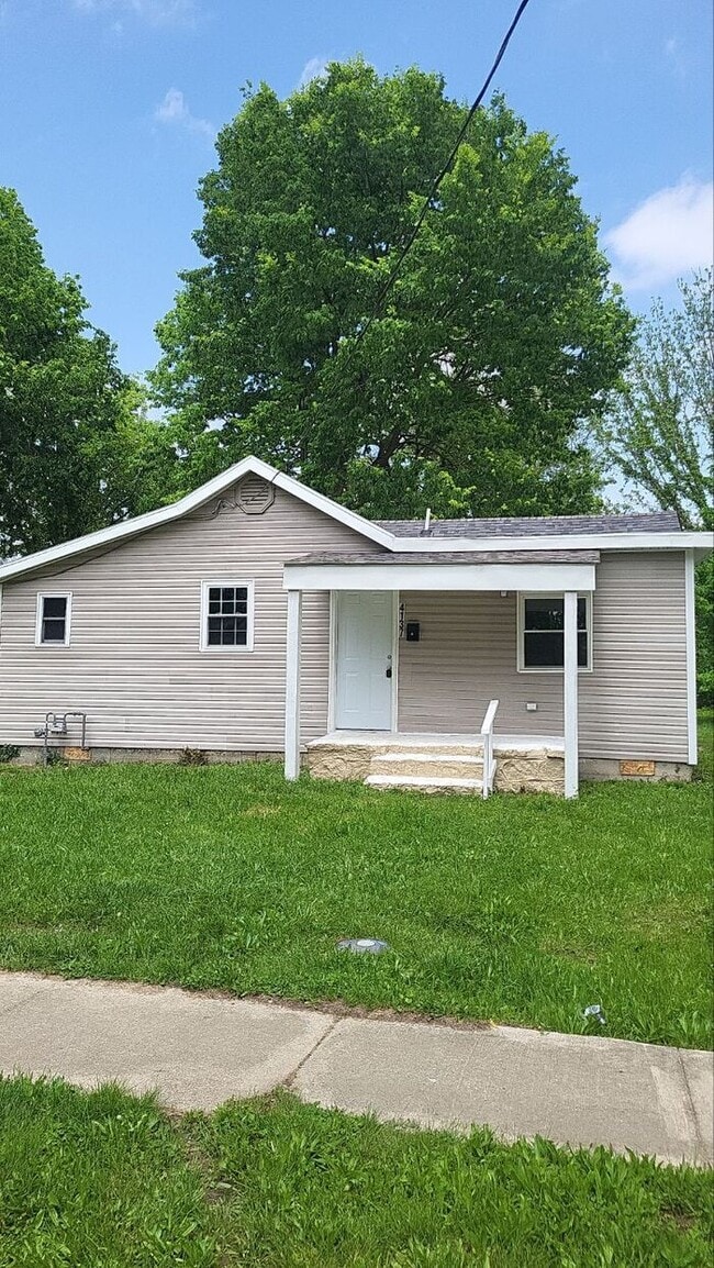 Cozy 2 Bed 1 Bath Home! - Cozy 2 Bed 1 Bath Home!
