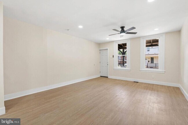 Photo - 1221 N 50th St