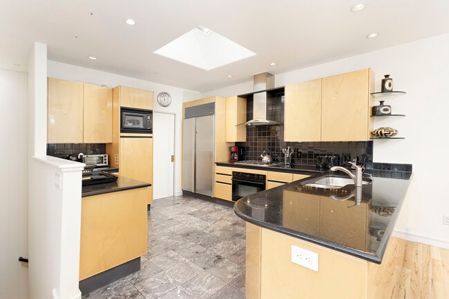 Photo - 926 E Durant Ave