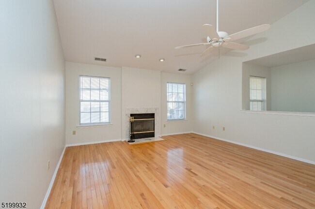 Photo - 417 Ripley Ct