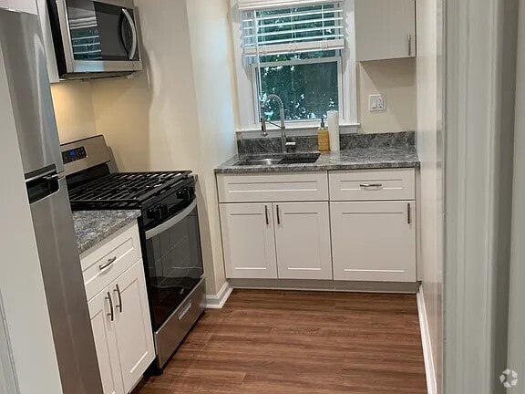 Building Photo - 120 Bradford Ave Unit #2 Rental