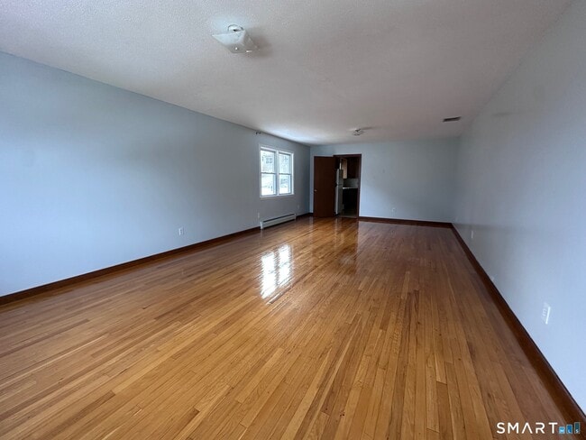 Photo - 61 Newbury St