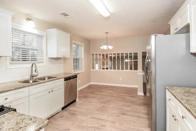 Photo - 1544 Haynes Ct SW